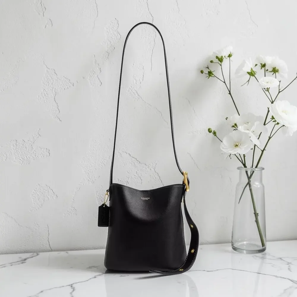 NWT Coach Bleecker Bucket Bag 21 Smooth Leather Black Brass Crossbody CCX07